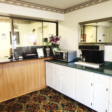Budget Inn Daleville Esterno foto
