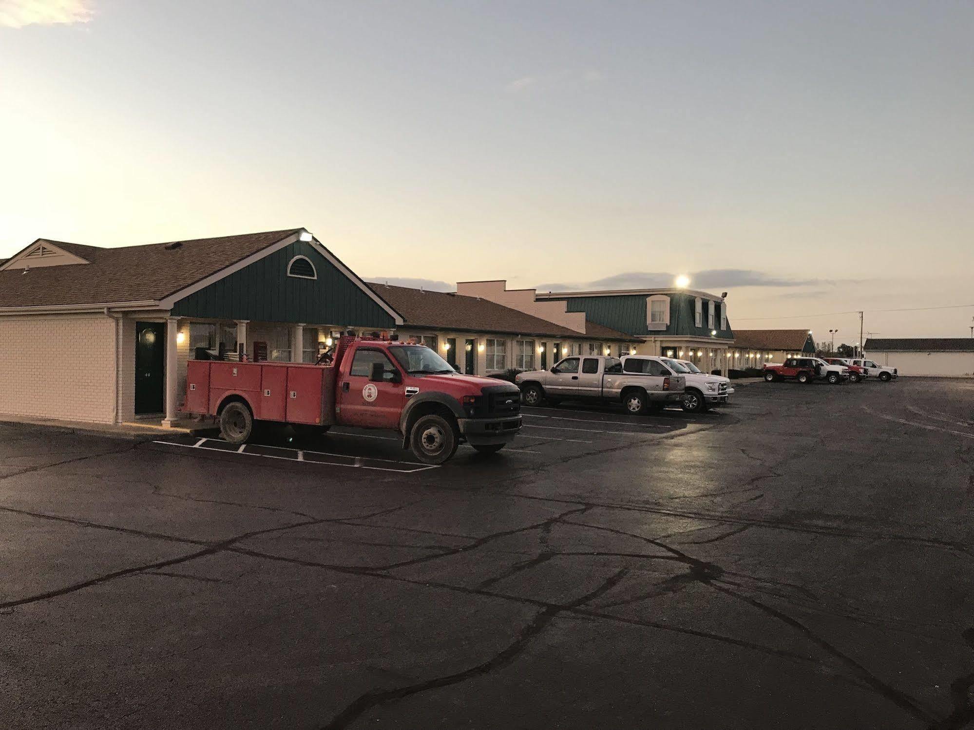 Budget Inn Daleville Esterno foto